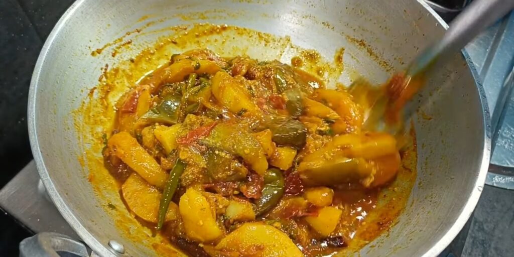 आलू बैंगन की सब्जी में न्यूट्रीशन